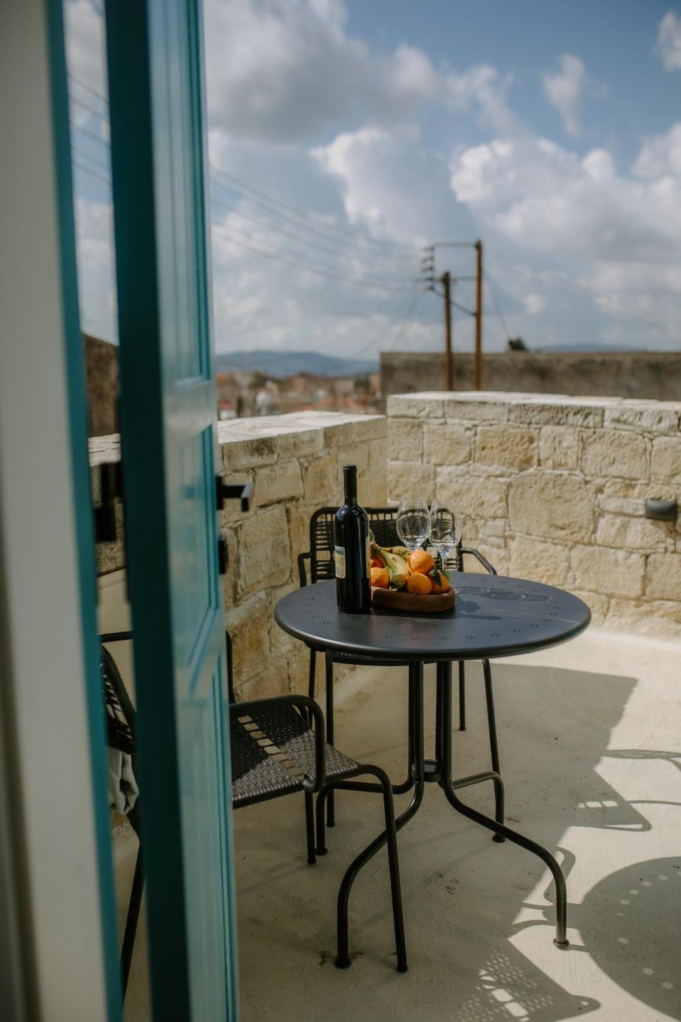 Smaragda'S Guest Rooms Limassol Zewnętrze zdjęcie